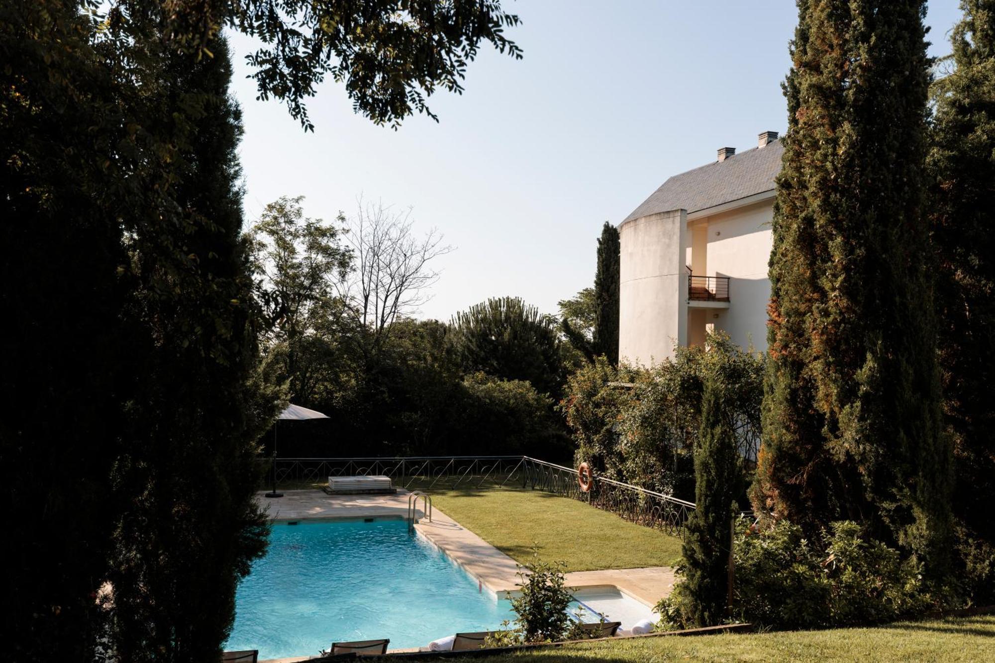Hotel Pax Torrelodones Exterior foto