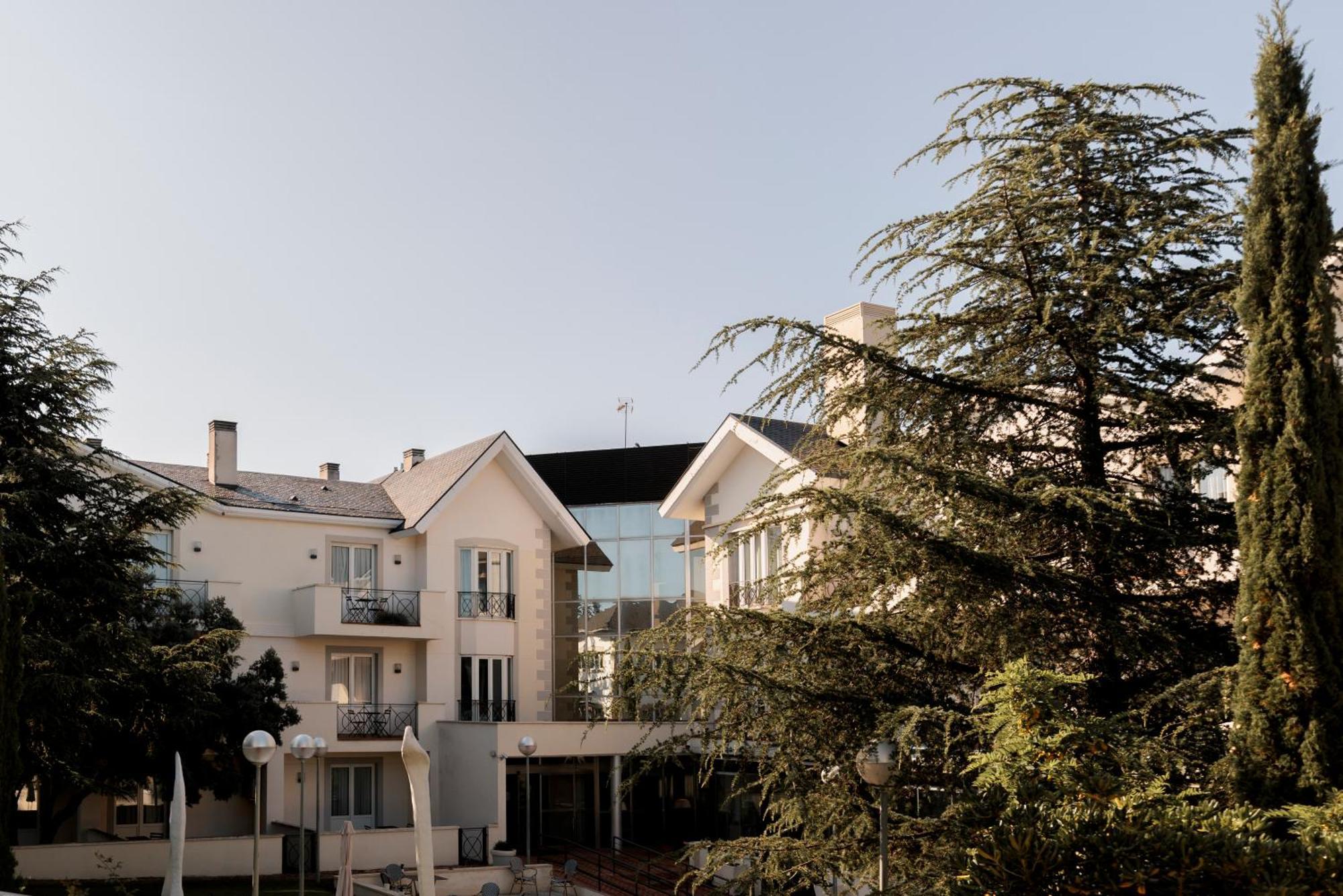 Hotel Pax Torrelodones Exterior foto