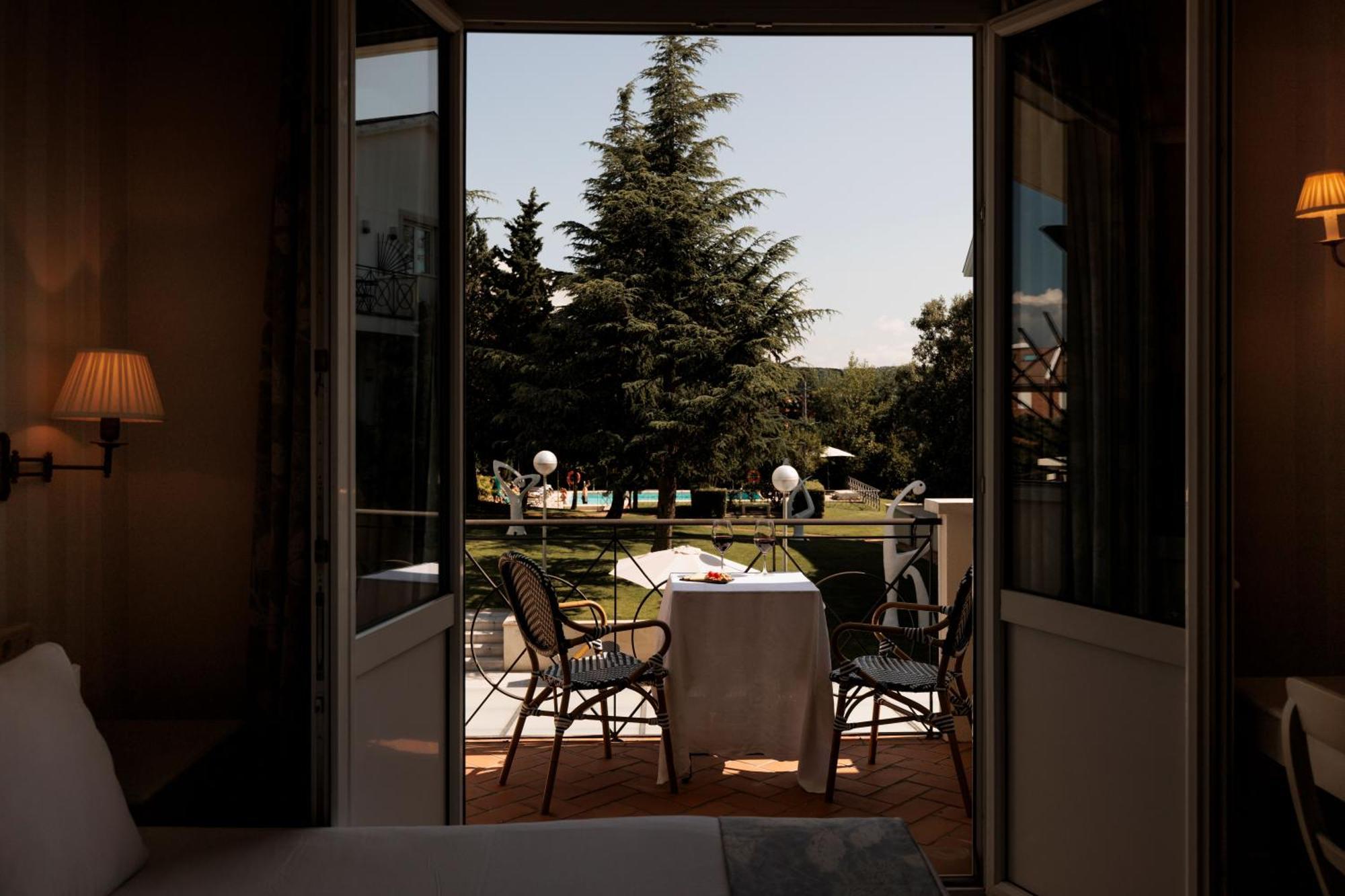 Hotel Pax Torrelodones Exterior foto