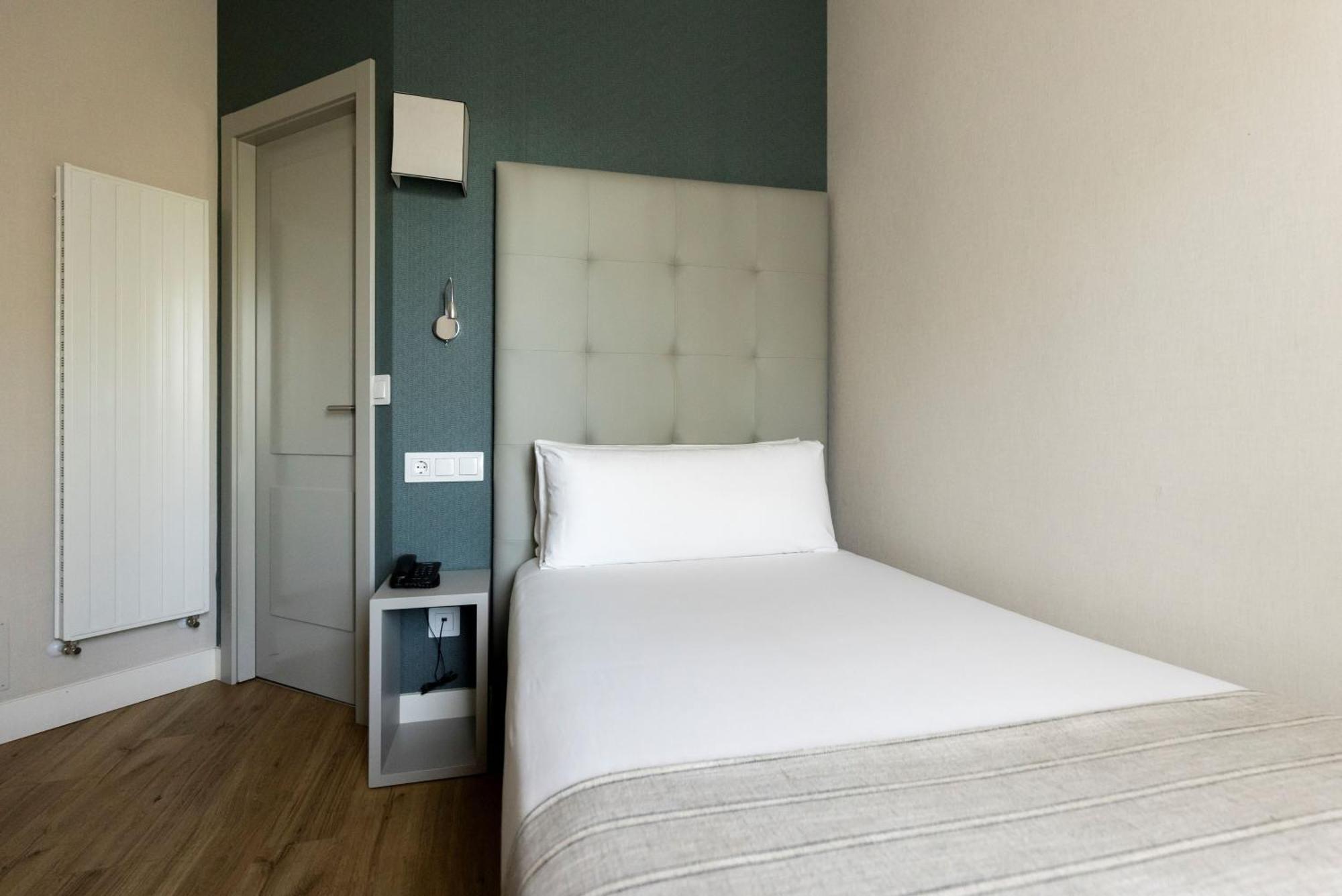 Hotel Pax Torrelodones Exterior foto
