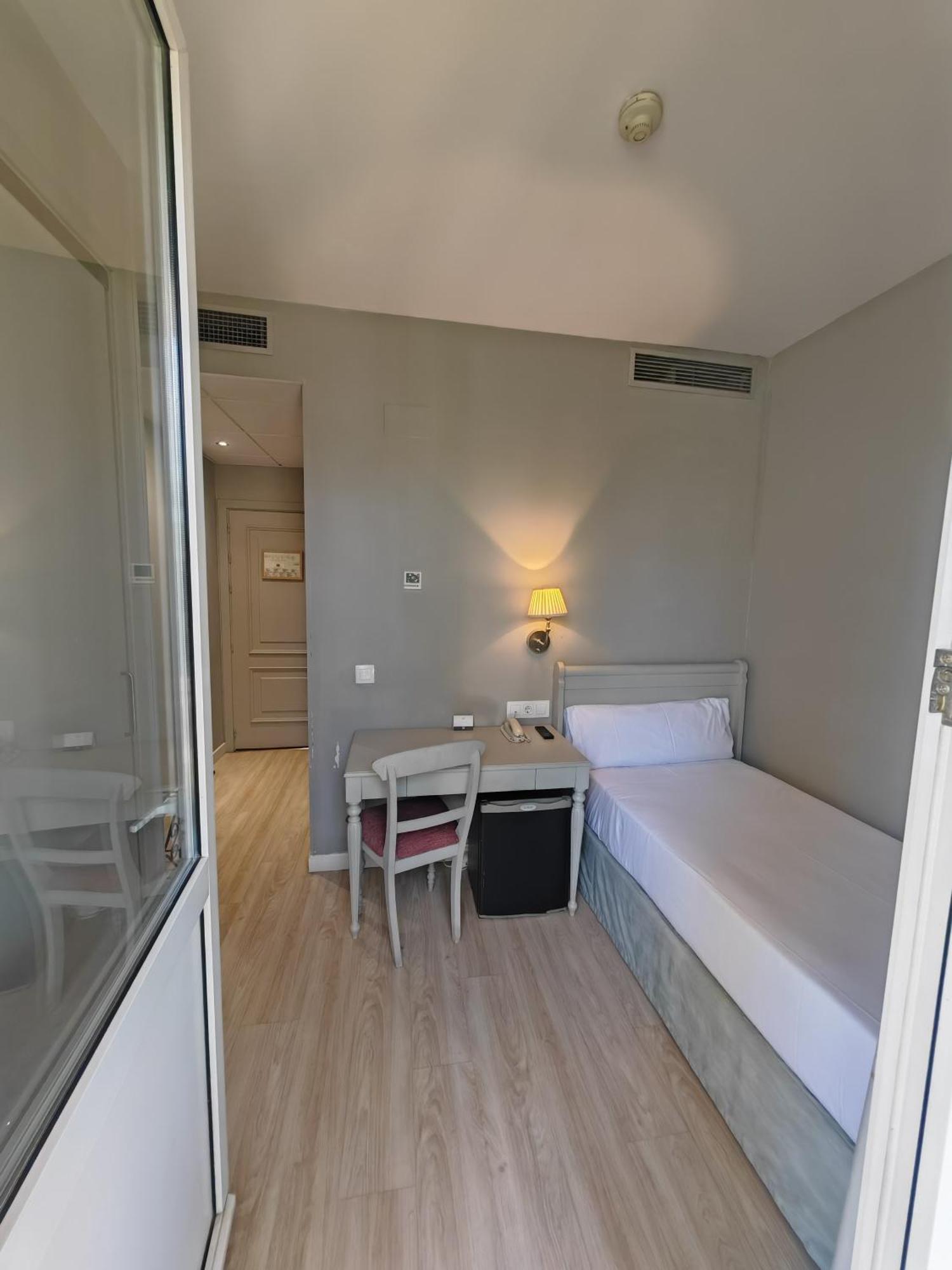 Hotel Pax Torrelodones Exterior foto