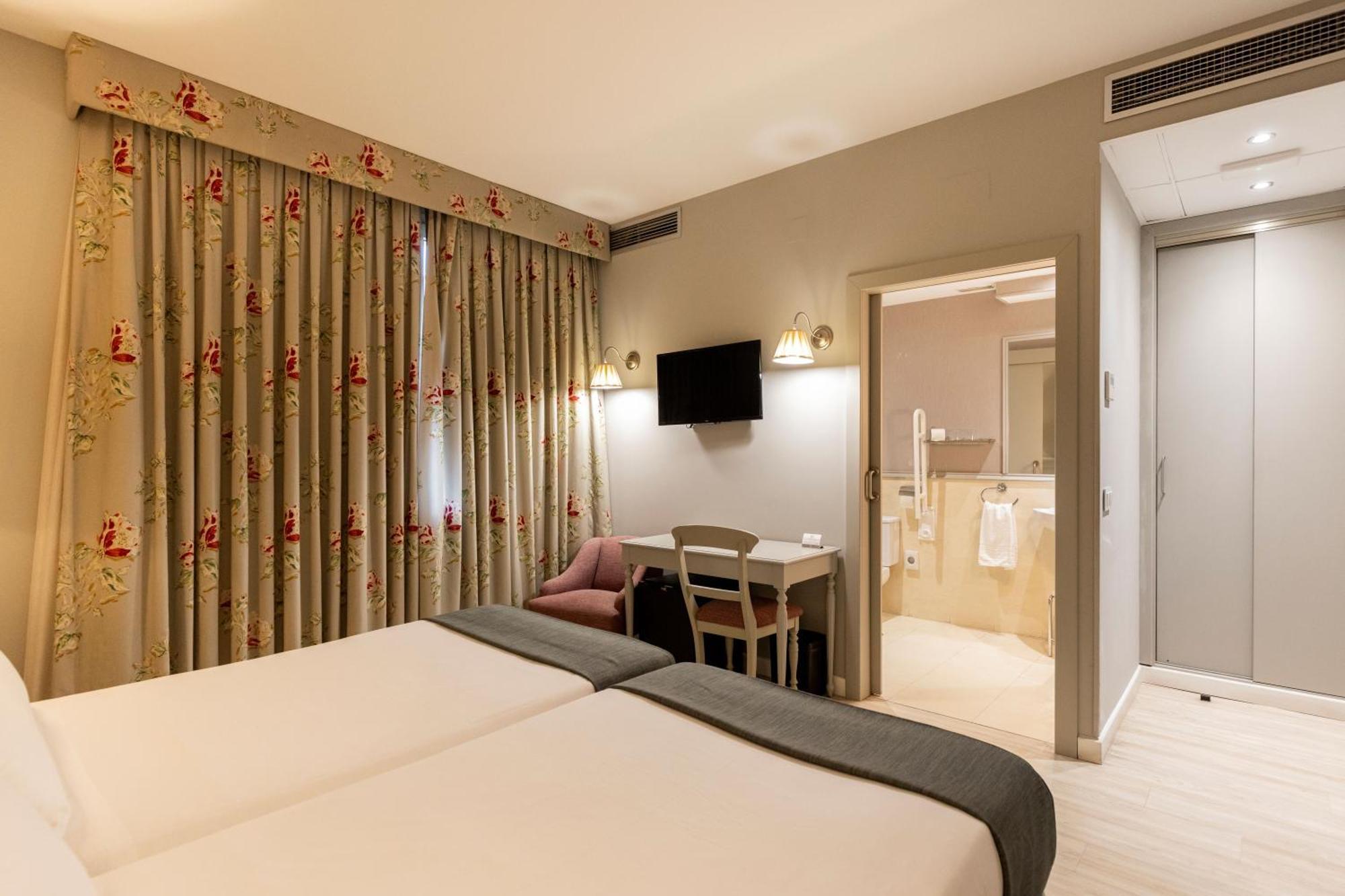 Hotel Pax Torrelodones Exterior foto