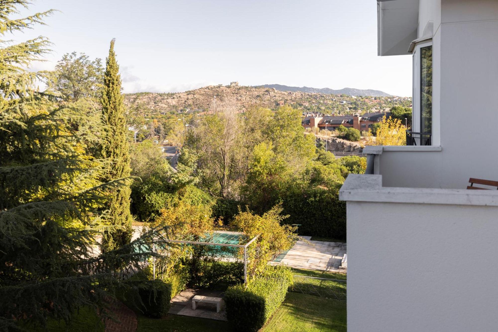 Hotel Pax Torrelodones Exterior foto
